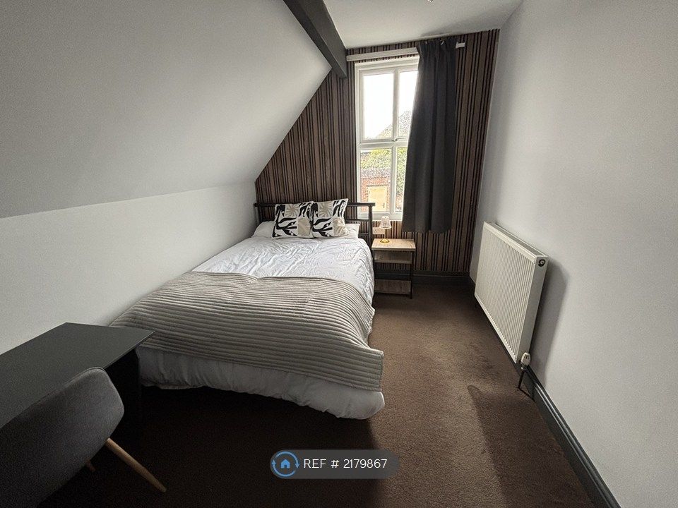 Property photo 1 of 5