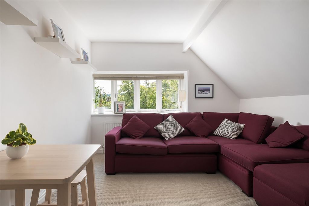 Property photo 2 of 21 Untitled (9 Of 21).Jpg