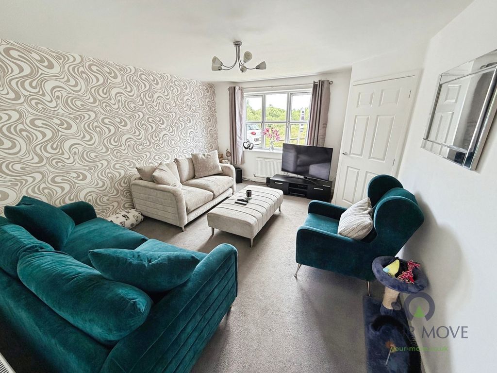 Property photo 2 of 11 Lounge