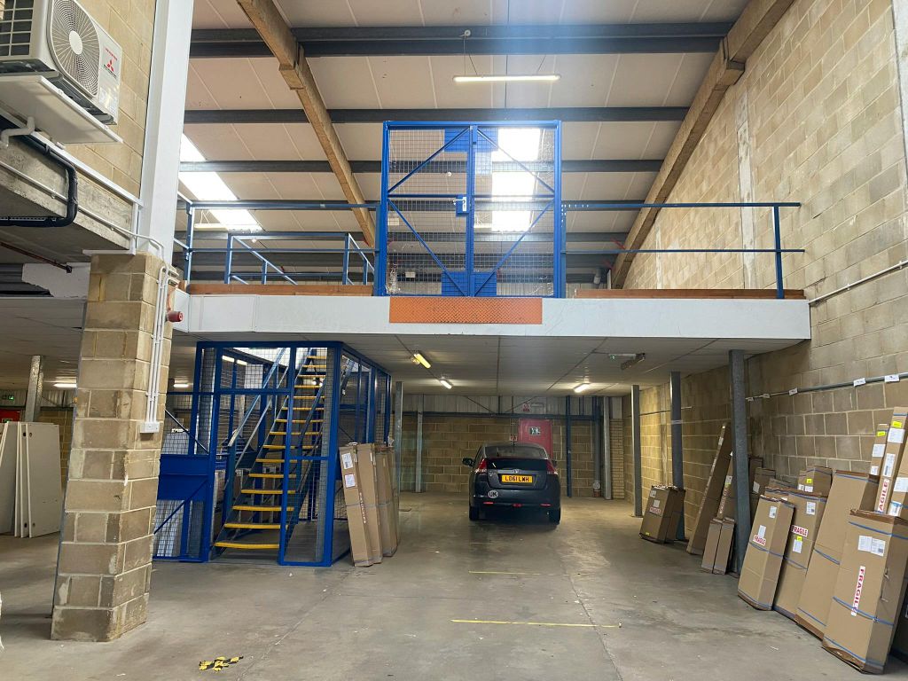 Property photo 2 of 33 1.Jpeg