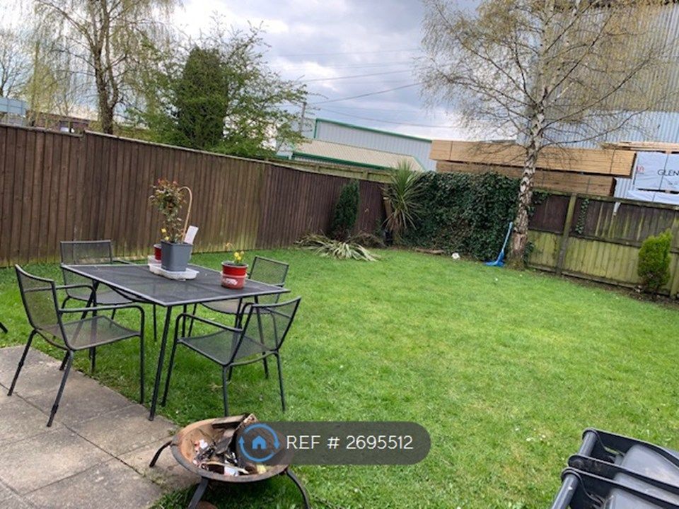 Property photo 2 of 9