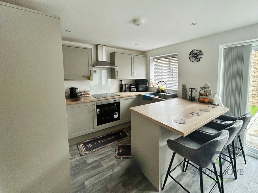 Property photo 2 of 13 Kitchen/Dining Room