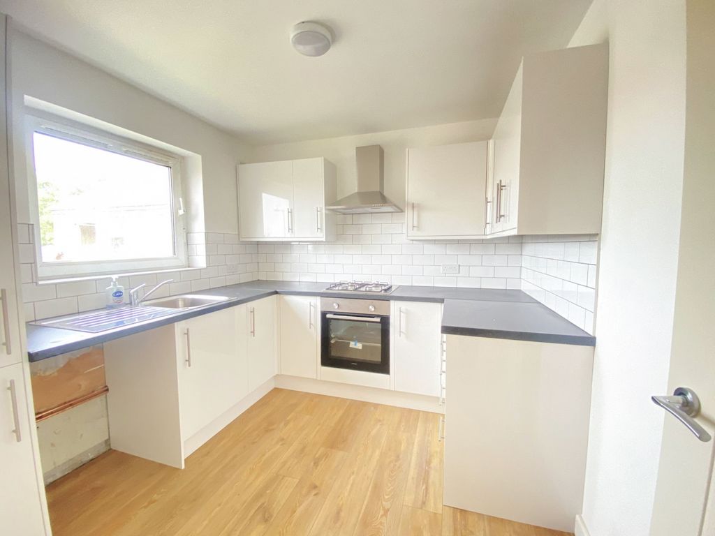 Property photo 1 of 3