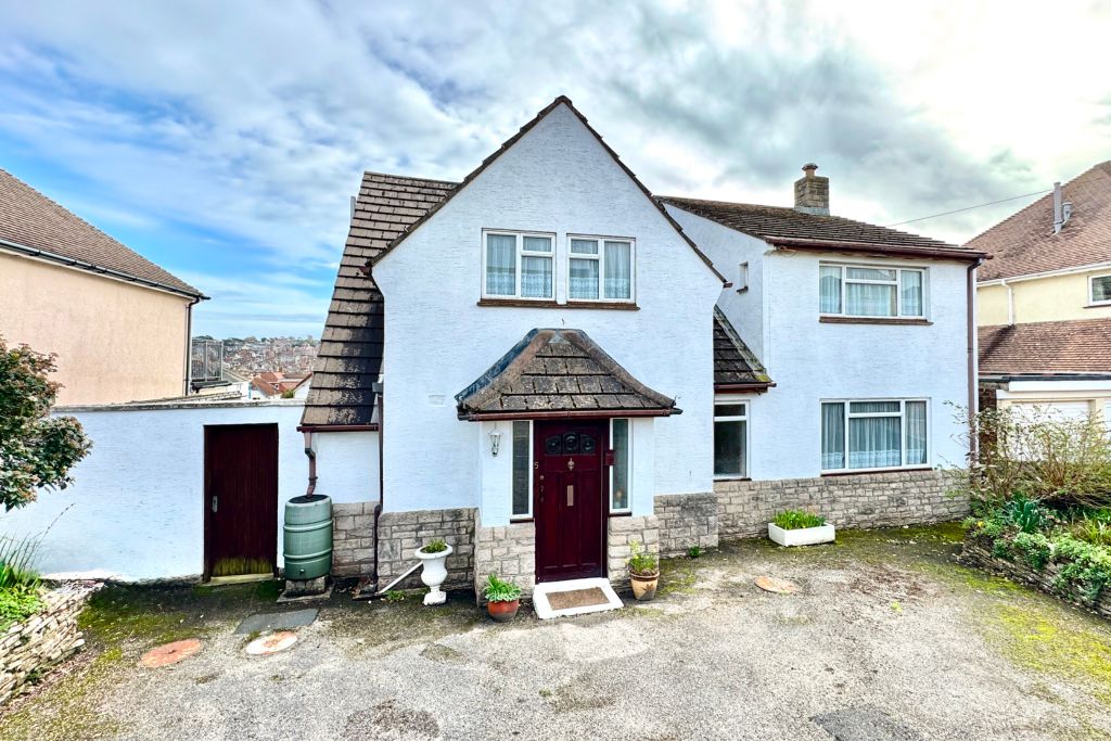 Property photo 3 of 15 Front Of Property