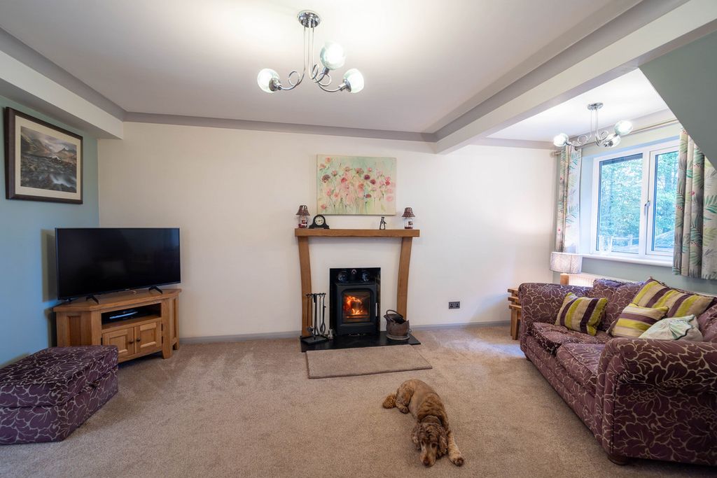 Property photo 3 of 24