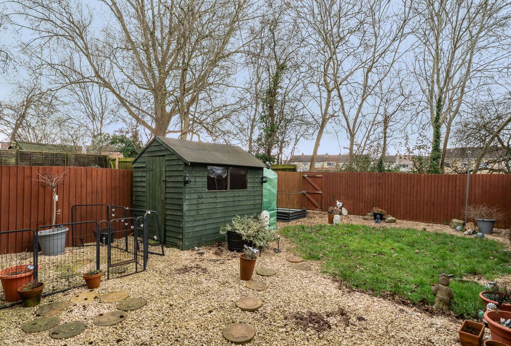 Property photo 2 of 17 Rear Garden