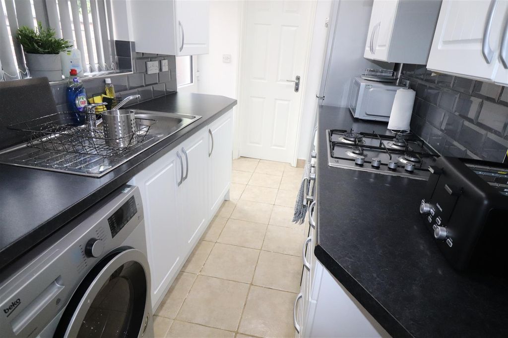 Property photo 2 of 27 Img_1387.Jpg