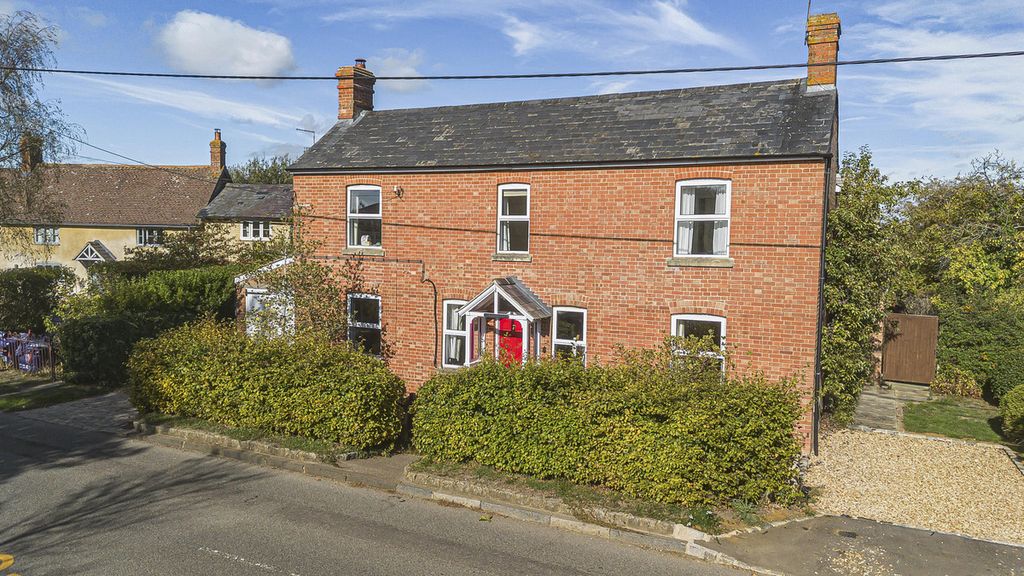 Property photo 1 of 44