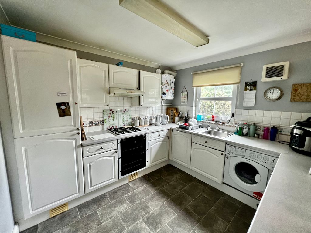 Property photo 1 of 13 Kitchen.Jpg