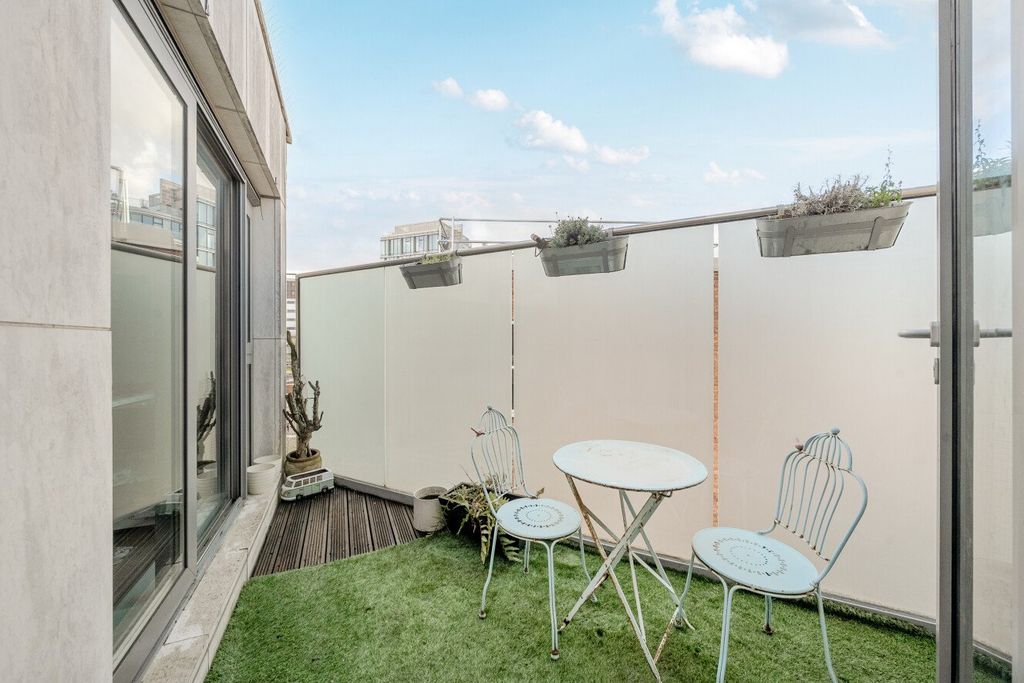 Property photo 2 of 10 Picture No. 26