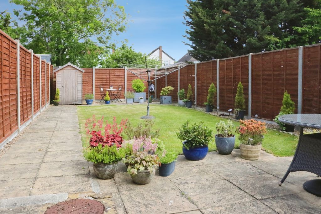 Property photo 2 of 18 Photo 9