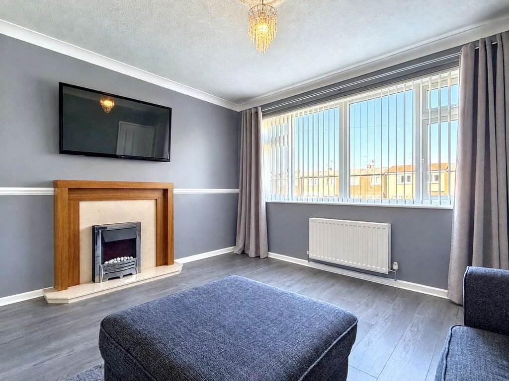 Property photo 2 of 26