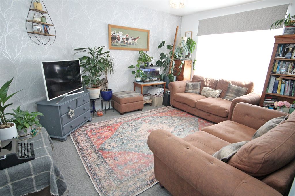 Property photo 3 of 11 Picture No. 01