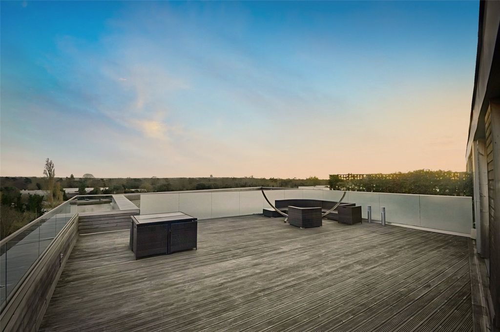 Property photo 1 of 10 Picture No. 20