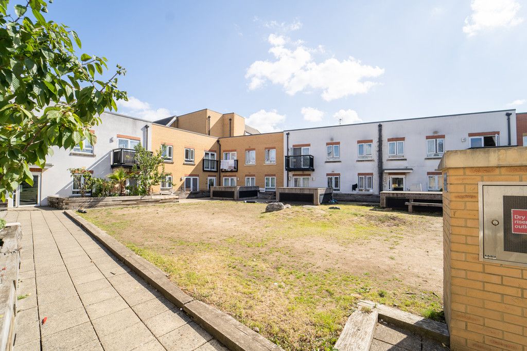 Property photo 2 of 3