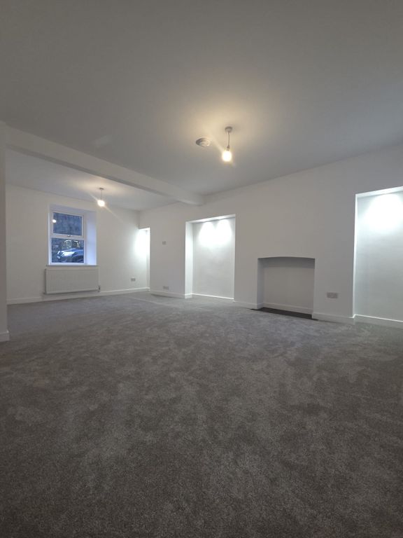 Property photo 1 of 12 Photo 0