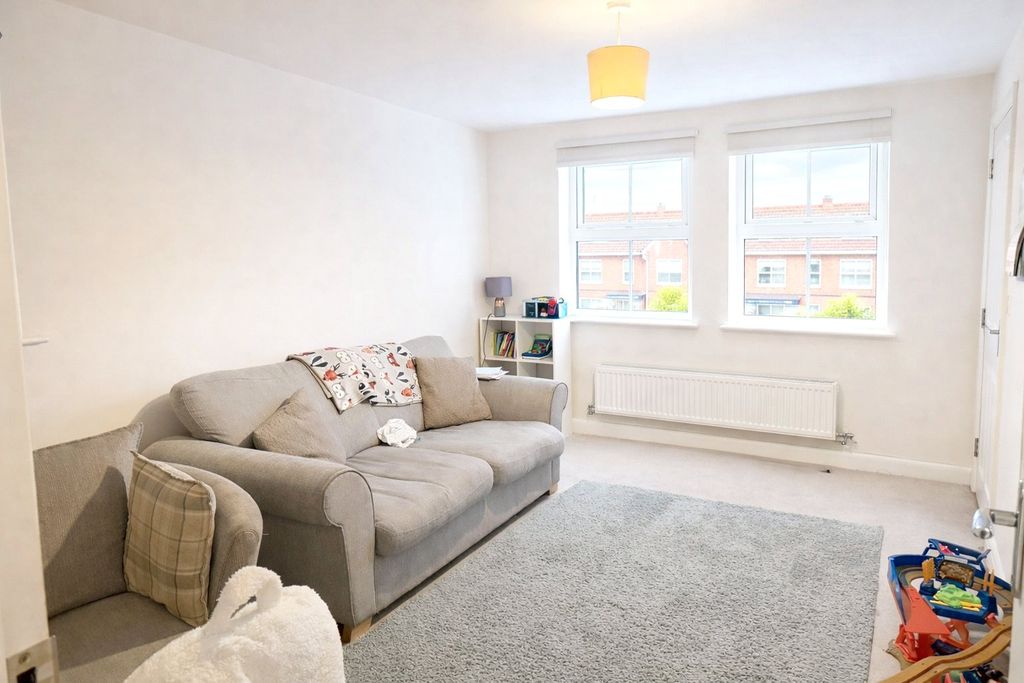 Property photo 2 of 7 Picture No. 08