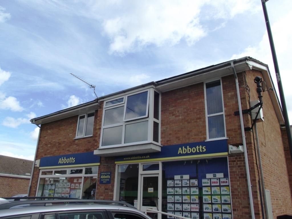 Property photo 1 of 11 Front