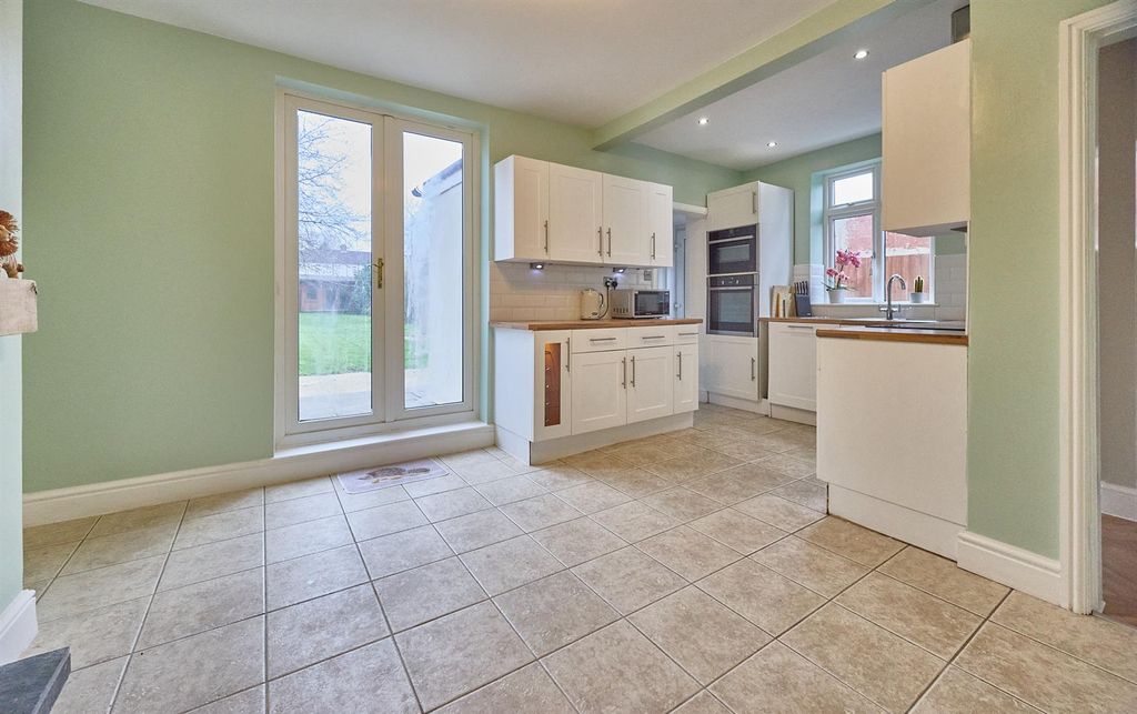 Property photo 3 of 15 Charnwood Rd Barwell 11.Jpg