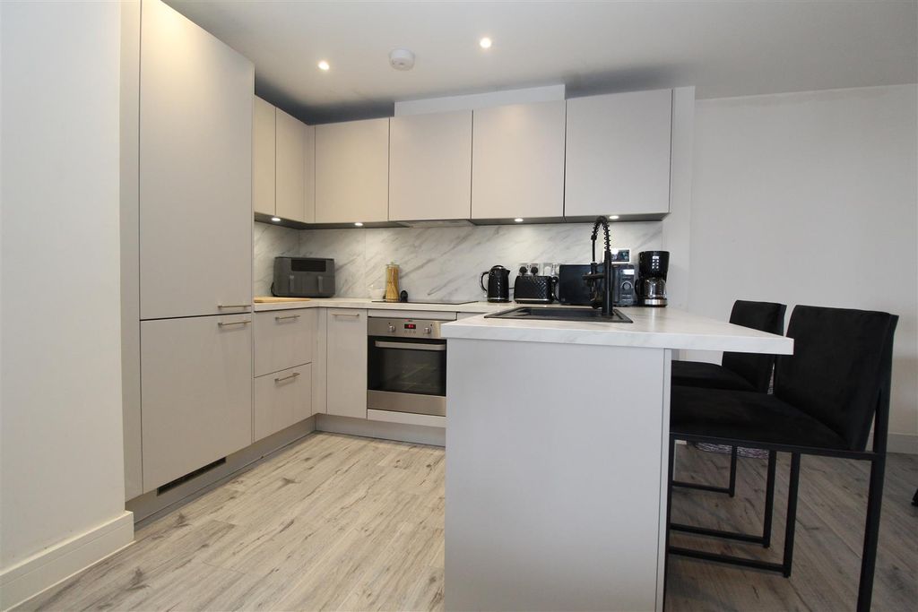 Property photo 2 of 17 Img_8090.Jpg