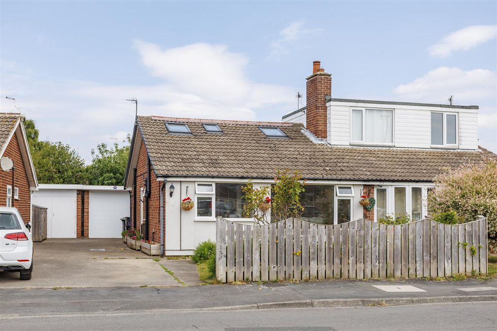 Property photo 1 of 28 39_Beech_Avenue_Externals_1.Jpg