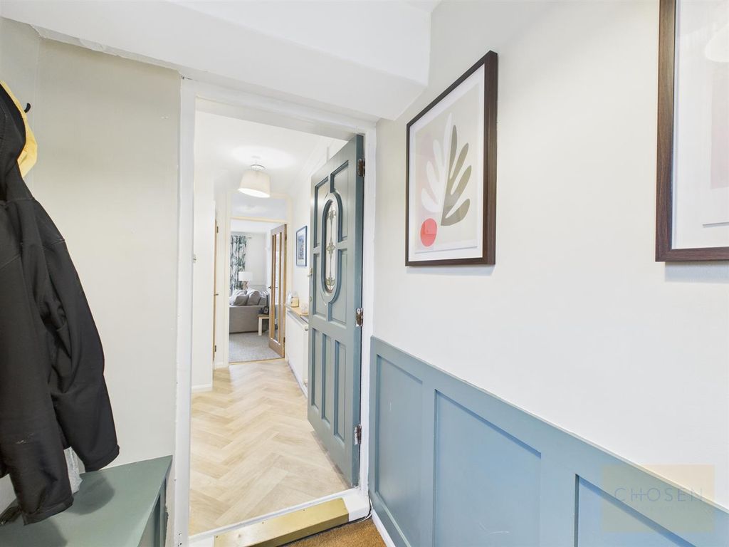 Property photo 2 of 11 Cam01118G0-Pr0413-Still012.Jpg