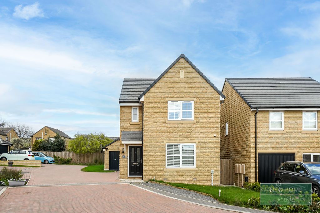 Property photo 1 of 24 Photo 24