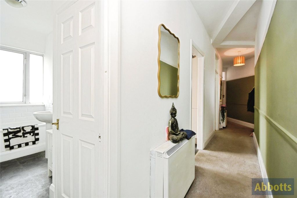 Property photo 2 of 16 Picture No. 25