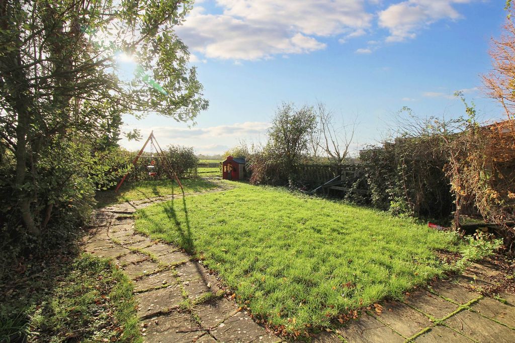 Property photo 3 of 20