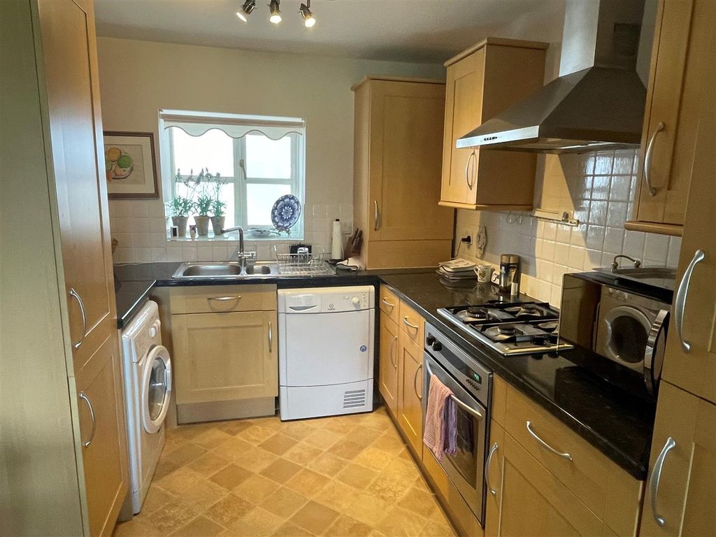 Property photo 3 of 12 4.Jpg