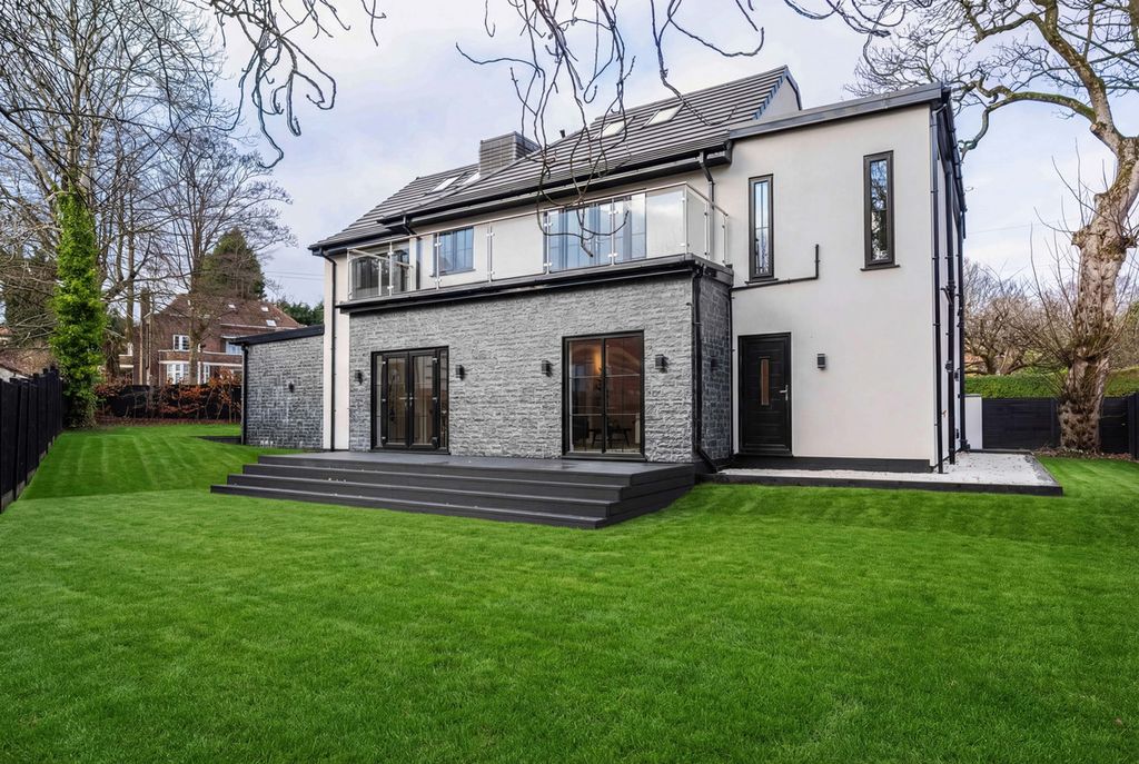 Property photo 2 of 30