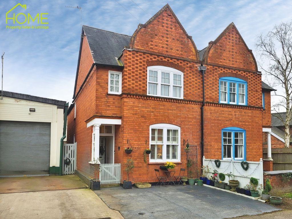 Property photo 1 of 17 Front