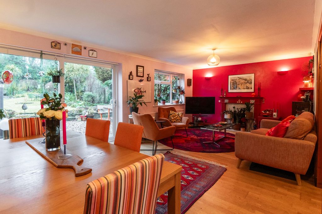 Property photo 1 of 34