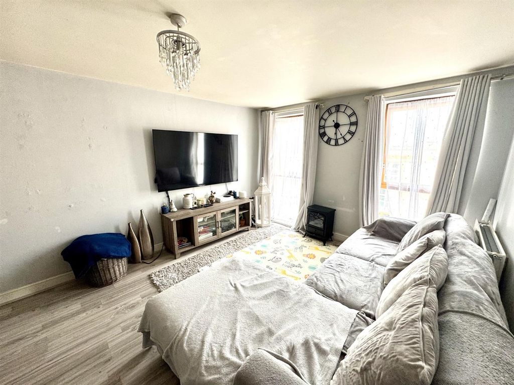 Property photo 3 of 11 Img_0881.Jpg