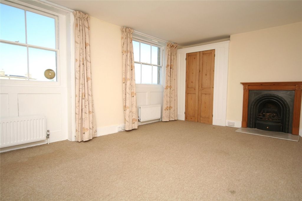 Property photo 1 of 8 Picture No. 20
