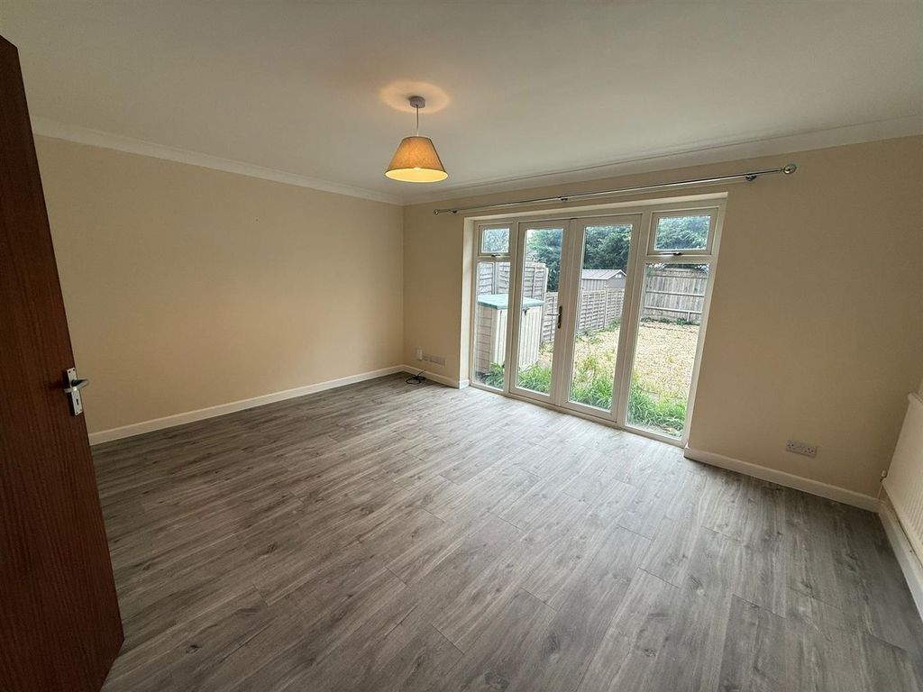 Property photo 2 of 9 Whatsapp Image 2025-10-10 At 12.39.10 Pm (3).Jpeg