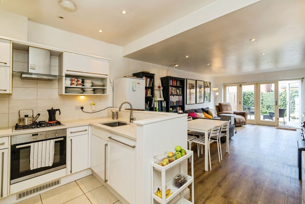 Property photo 2 of 17 Open Plan Living