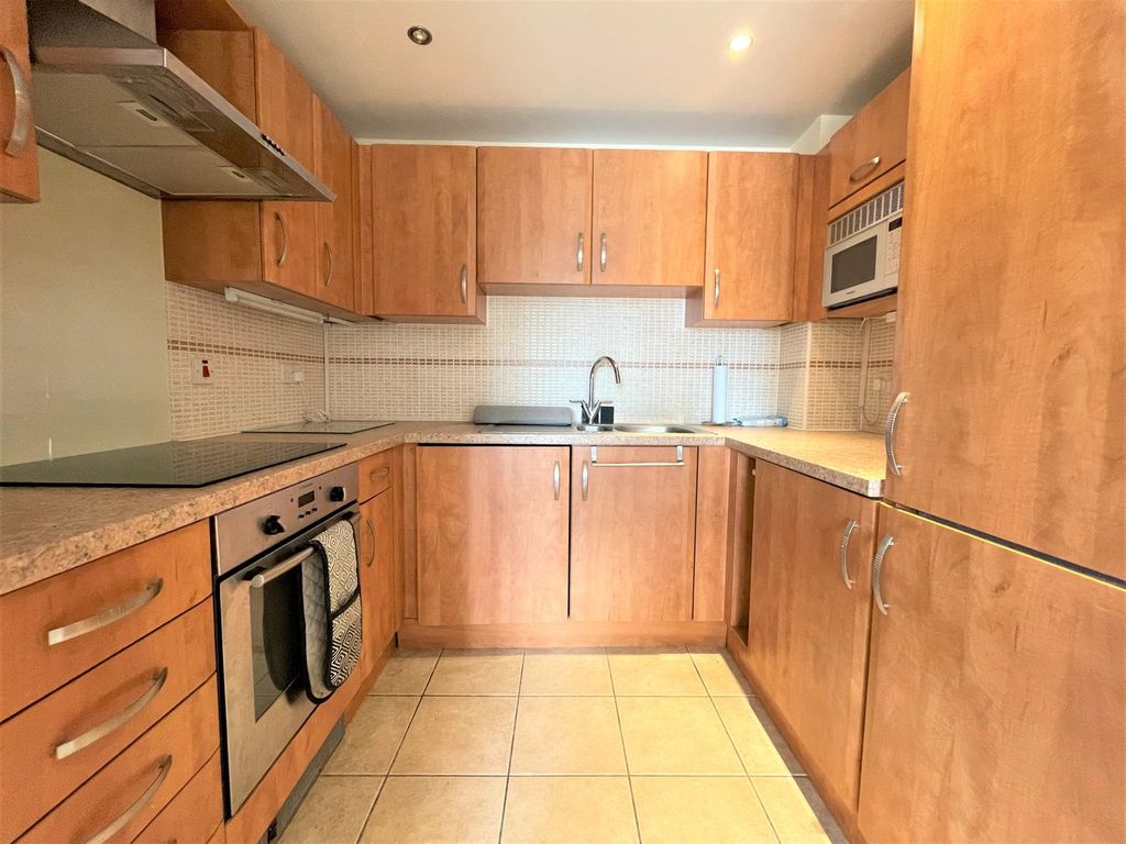 Property photo 3 of 8