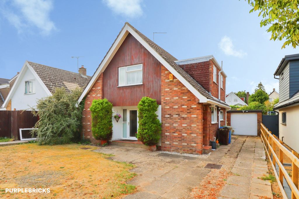 Property photo 2 of 37