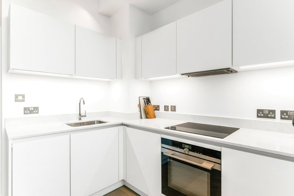 Property photo 3 of 10 Picture No. 02