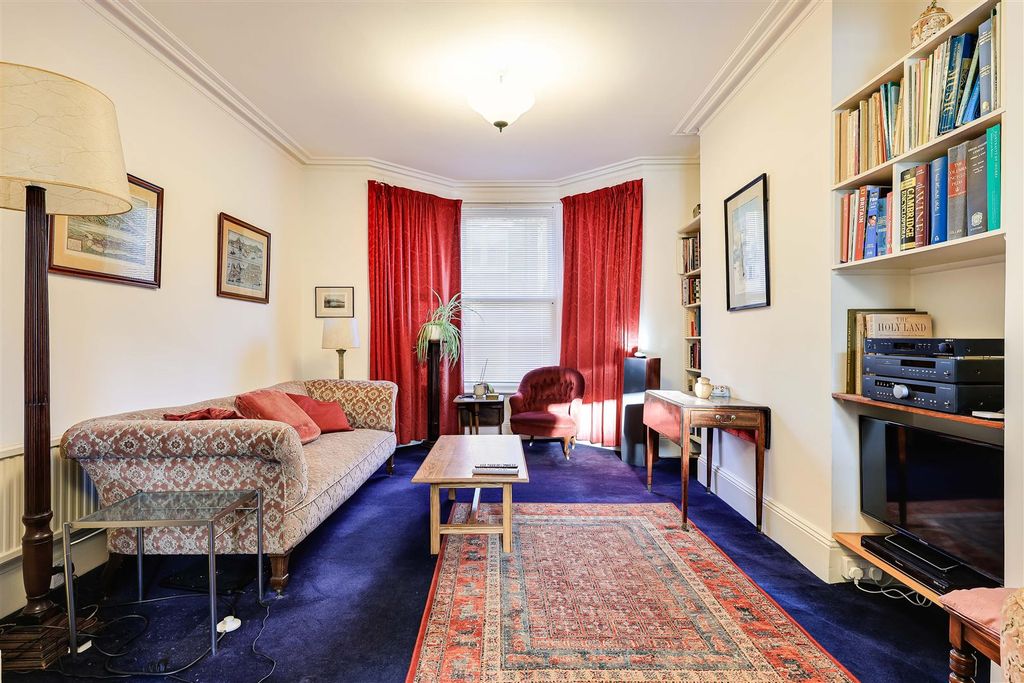 Property photo 3 of 25 Img (15).Jpg