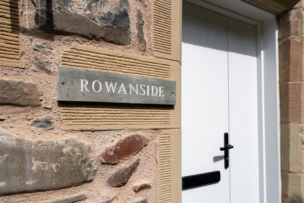 Property photo 3 of 17 Rowanside-4.Jpg