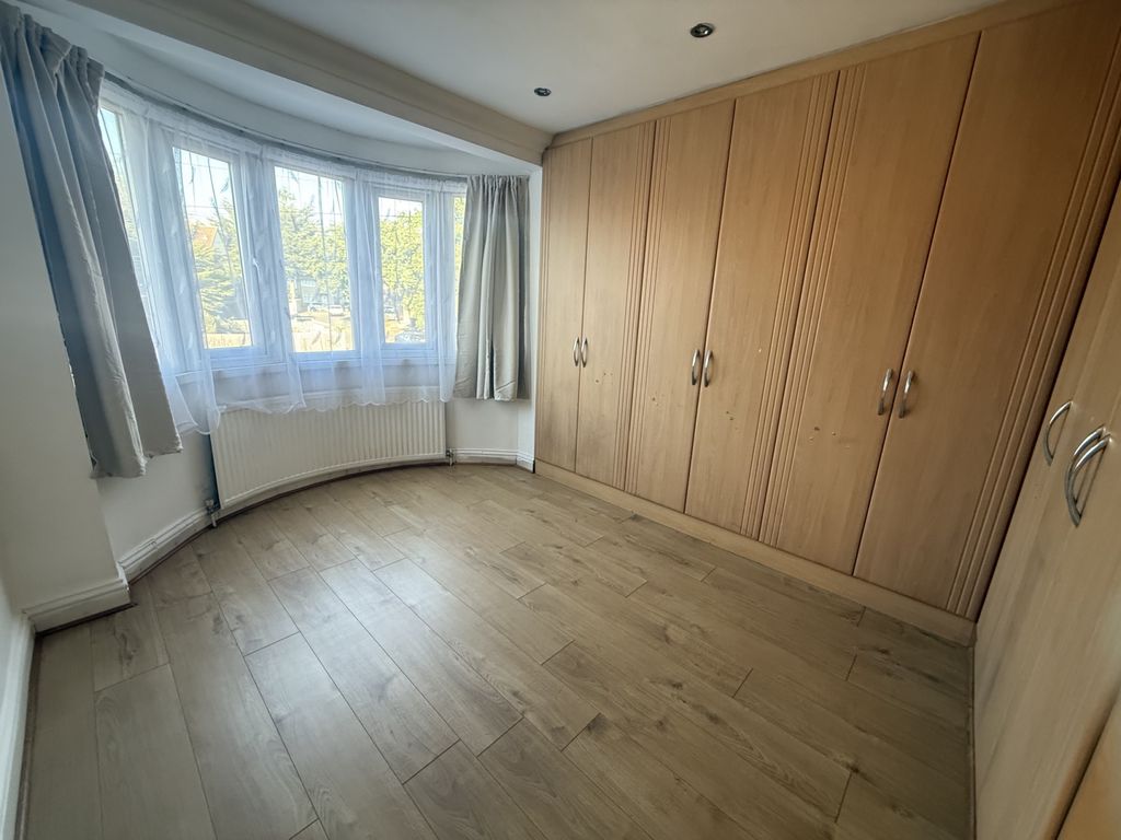 Property photo 2 of 9 Img 9070