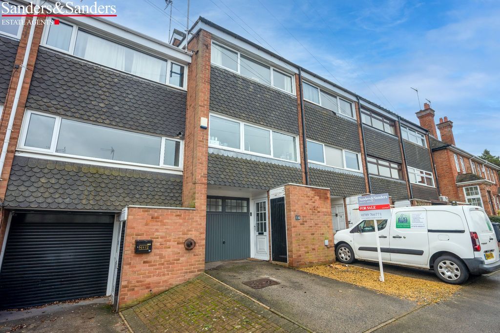 Property photo 1 of 25 Photograph 1