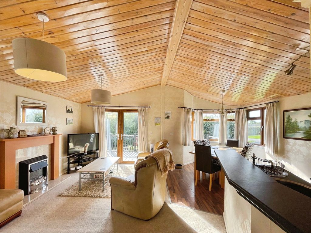 Property photo 2 of 10 Picture No. 09