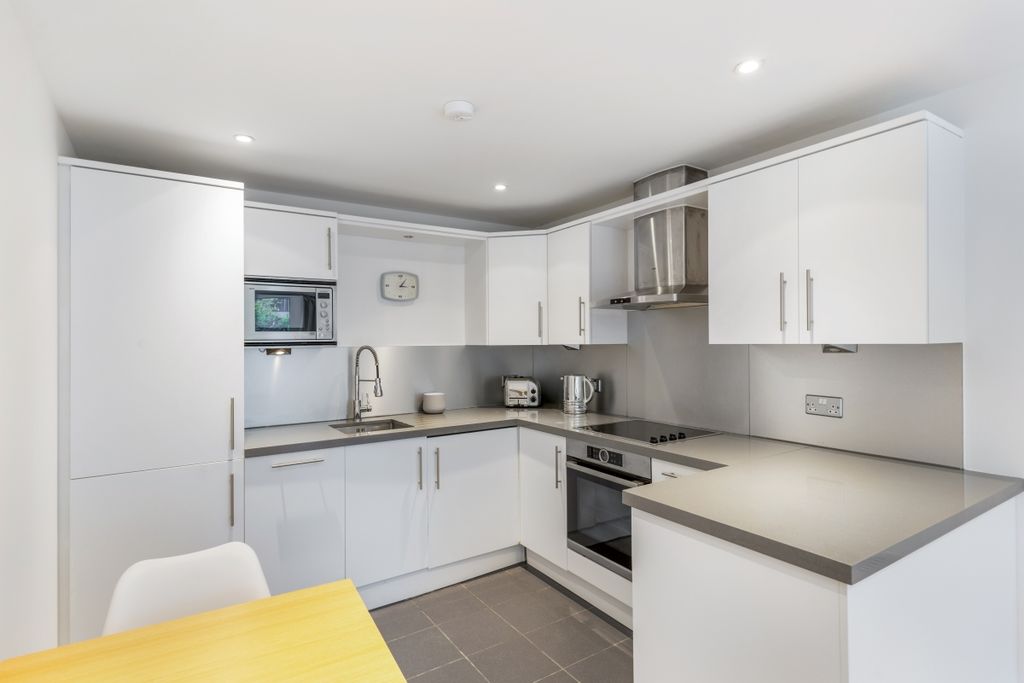 Property photo 3 of 17 Dickinson Court