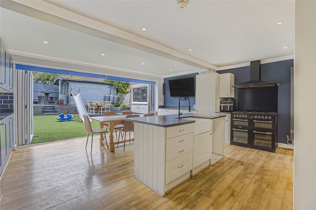 Property photo 2 of 18 Robinson Jackson