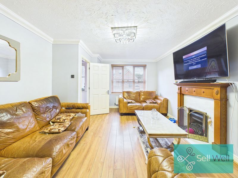 Property photo 2 of 22 Lounge