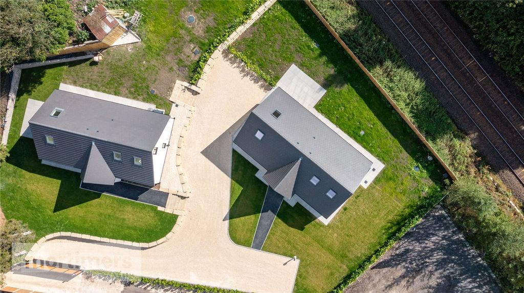 Property photo 3 of 37 Drone