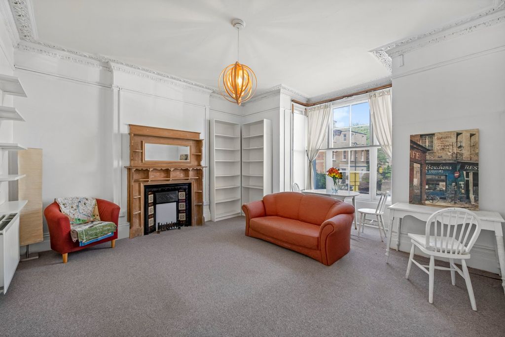 Property photo 3 of 14